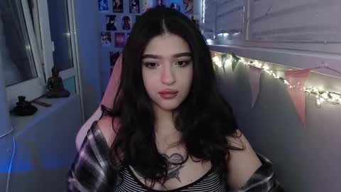 Snapshot of latina_mia chatting on February 2025 06:47:02 AM miiiiiiaaaa online show from February 2025 06:47:02 AM