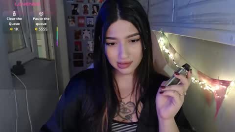 Snapshot of latina_mia chatting on September 2025 09:58:02 PM miiiiiiaaaa online show from September 2025 09:58:02 PM