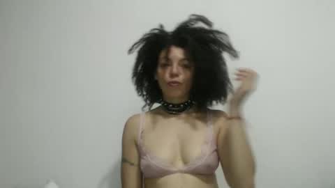 Snapshot of latinadreamy chatting on May 2026 01:47:02 AM Latinacoka online show from May 2026 01:47:02 AM