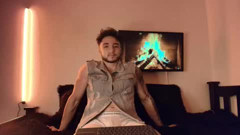 LatinBoyVIP  Colombian online show from May 2026 02:30:01 AM