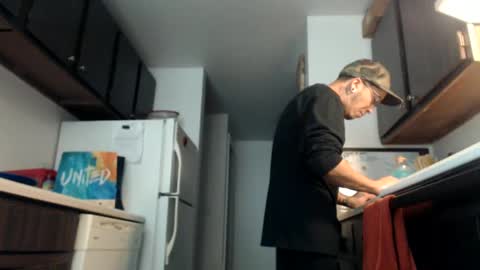 Chris online show from December 2024 12:12:02 AM