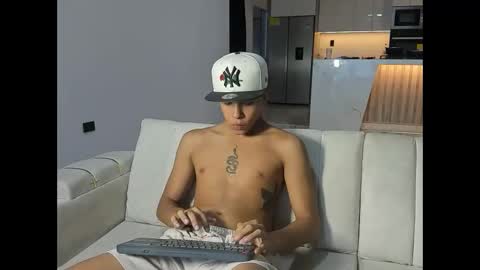 latinmenonfire online show from May 2026 09:50:02 AM