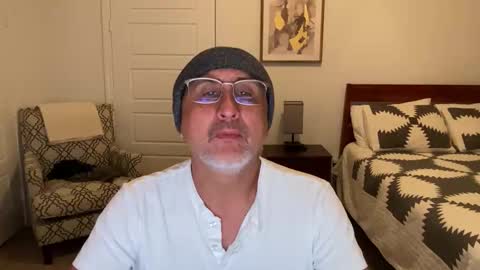 QS - INDEPENDENT MODEL online show from October 2025 02:34:02 AM