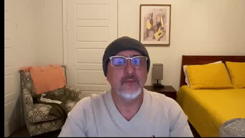 QS - INDEPENDENT MODEL online show from December 2025 05:14:02 AM