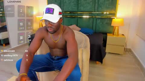 LEANDRO online show from February 2025 02:05:01 PM