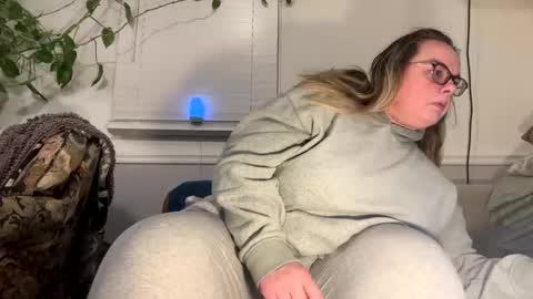 LauLauMa online show from January 2025 07:07:01 AM