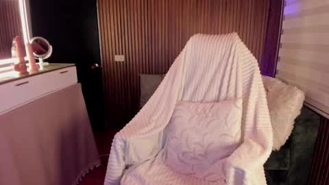 Snapshot of laura__cruz chatting on February 2026 04:31:01 AM laura cruz online show from February 2026 04:31:01 AM