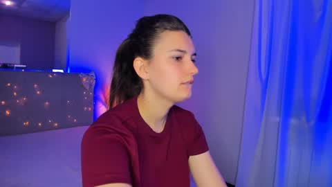 Laura online show from May 2026 04:52:02 AM