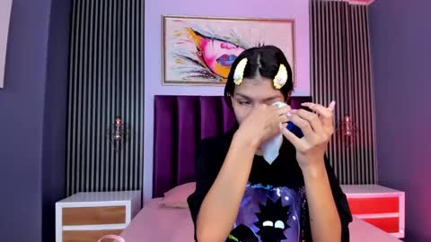 Laura online show from March 2025 12:47:01 PM