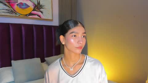 Snapshot of laura_aristizabal_19 chatting on May 2026 11:50:01 AM Laura online show from May 2026 11:50:01 AM