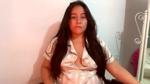 Snapshot of laura_d23 chatting on September 2025 11:49:01 PM laura online show from September 2025 11:49:01 PM