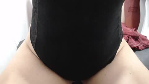 Snapshot of laura_hotyy chatting on November 2025 03:25:02 PM Laura online show from November 2025 03:25:02 PM