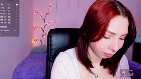 Snapshot of laura_olssen chatting on May 2026 02:01:02 PM Kate online show from May 2026 02:01:02 PM