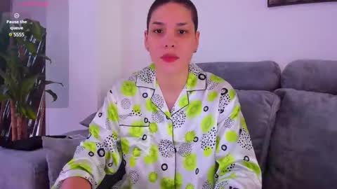 Laura Rose online show from January 2025 06:23:01 PM
