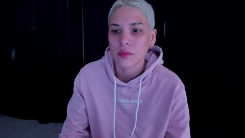 Laura Rose online show from September 2025 06:19:02 PM