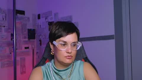 Snapshot of lauradavidsons chatting on September 2025 09:53:02 AM lauradavidsons online show from September 2025 09:53:02 AM