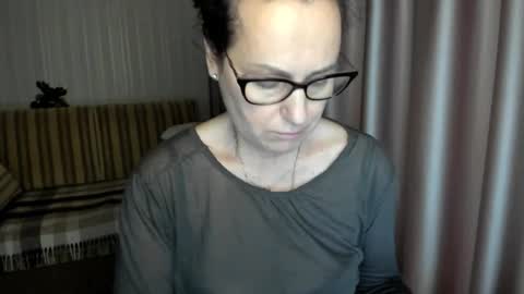 Lauraoven1 online show from December 2025 11:28:01 AM