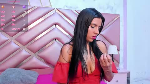 Snapshot of lauraroot chatting on February 2026 11:39:02 AM lauraroot online show from February 2026 11:39:02 AM