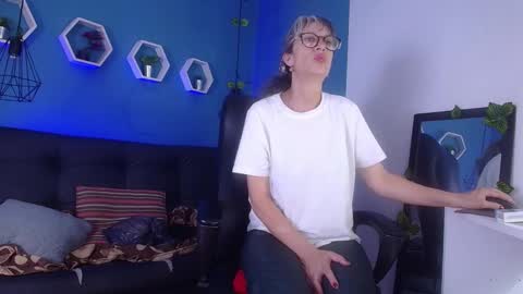 Snapshot of laurasofia45 chatting on March 2026 11:12:01 AM Laura Sofia online show from March 2026 11:12:01 AM