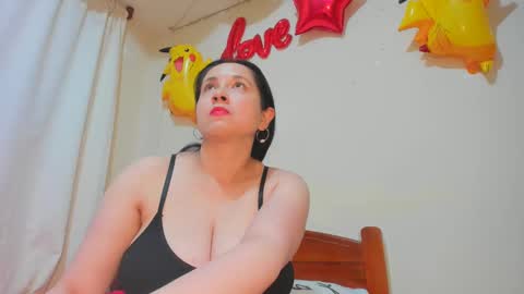 Snapshot of laureen777 chatting on January 2025 05:33:02 PM laureen777 online show from January 2025 05:33:02 PM