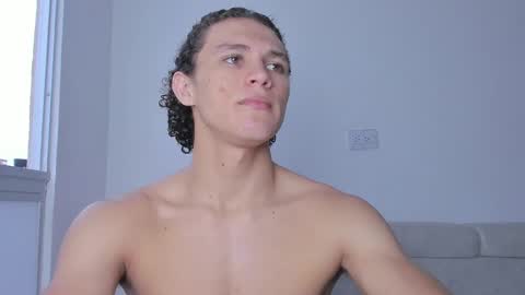 Laureent online show from February 2025 10:20:02 PM