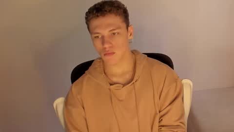 Snapshot of laureent__ chatting on February 2026 06:45:01 PM Laureent online show from February 2026 06:45:01 PM