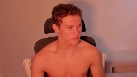 Snapshot of laureent__ chatting on March 2026 08:04:01 PM Laureent online show from March 2026 08:04:01 PM