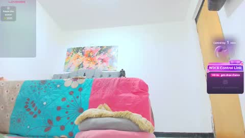 Lauren online show from February 2025 09:46:01 PM