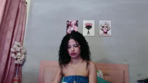 Snapshot of lauren_bacall1 chatting on November 2025 12:11:01 PM Sara online show from November 2025 12:11:01 PM