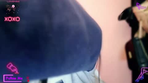 Lauren online show from October 2025 12:45:02 PM