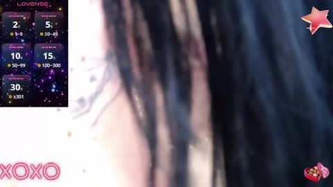 Snapshot of laurenjenssen chatting on January 2025 09:00:01 AM Laura online show from January 2025 09:00:01 AM