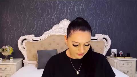 Snapshot of laurenjenssen chatting on September 2025 07:30:01 AM Laura online show from September 2025 07:30:01 AM