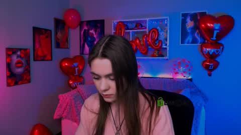 Laure online show from February 2026 01:27:02 PM