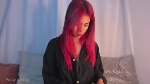 Snapshot of laurenn__1 chatting on February 2026 02:51:02 AM Lauren online show from February 2026 02:51:02 AM