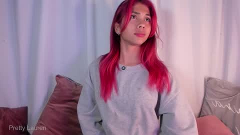 Snapshot of laurenn__1 chatting on February 2026 03:05:01 AM Lauren online show from February 2026 03:05:01 AM