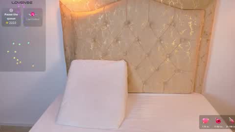 laurenn_smitth online show from January 2026 12:44:02 PM