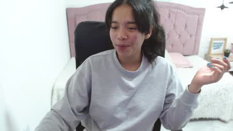 Snapshot of laurent1_ chatting on January 2025 08:09:01 PM laurent online show from January 2025 08:09:01 PM