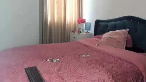 Snapshot of laurent_jones chatting on September 2025 01:55:02 PM daniela angel online show from September 2025 01:55:02 PM