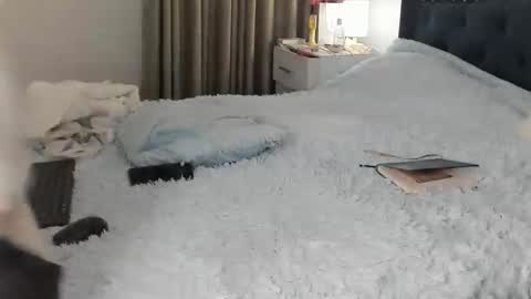 Snapshot of laurent_jones chatting on January 2026 05:32:01 AM daniela angel online show from January 2026 05:32:01 AM