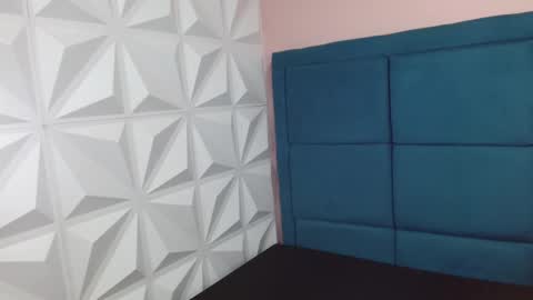 Snapshot of laurynjeffers chatting on March 2025 01:10:02 PM  LaurynJeffers  online show from March 2025 01:10:02 PM