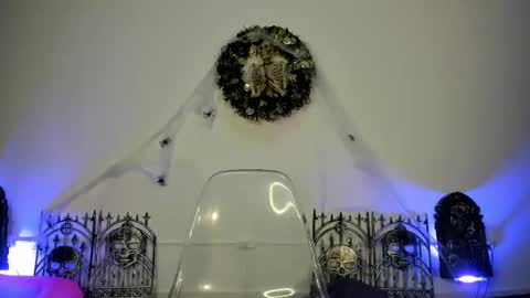 Snapshot of laurynjeffers chatting on September 2025 08:34:02 PM  LaurynJeffers  online show from September 2025 08:34:02 PM