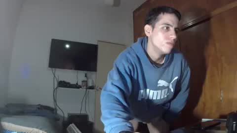 Snapshot of lauti_twink chatting on July 2026 07:15:02 AM Lautaro online show from July 2026 07:15:02 AM