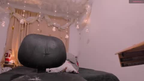 Lauu G online show from December 2024 03:37:02 AM