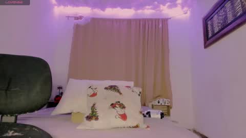 Lauu G online show from January 2025 03:26:01 AM