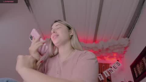 Lauu G online show from February 2025 03:09:02 AM