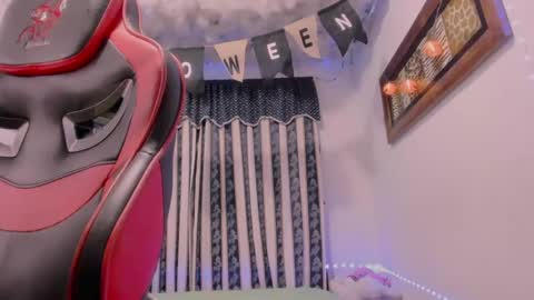 Lauu G online show from October 2025 10:14:01 AM