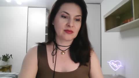 Diana  online show from February 2025 06:31:02 PM