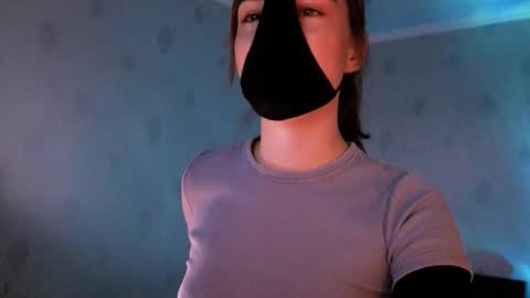 Snapshot of lavinda_lin chatting on October 2025 12:50:01 PM Lavinda online show from October 2025 12:50:01 PM