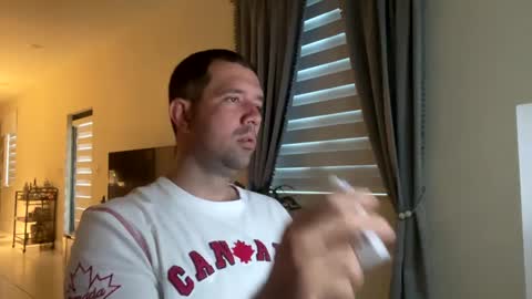 Snapshot of law_cambio chatting on March 2025 12:04:02 PM law_cambio online show from March 2025 12:04:02 PM