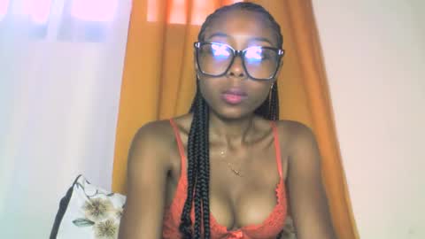 layannek online show from October 2025 04:24:01 AM